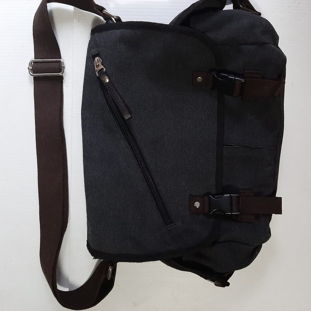 Messenger Bag 🎒 Cross-body Bag 👝 Black